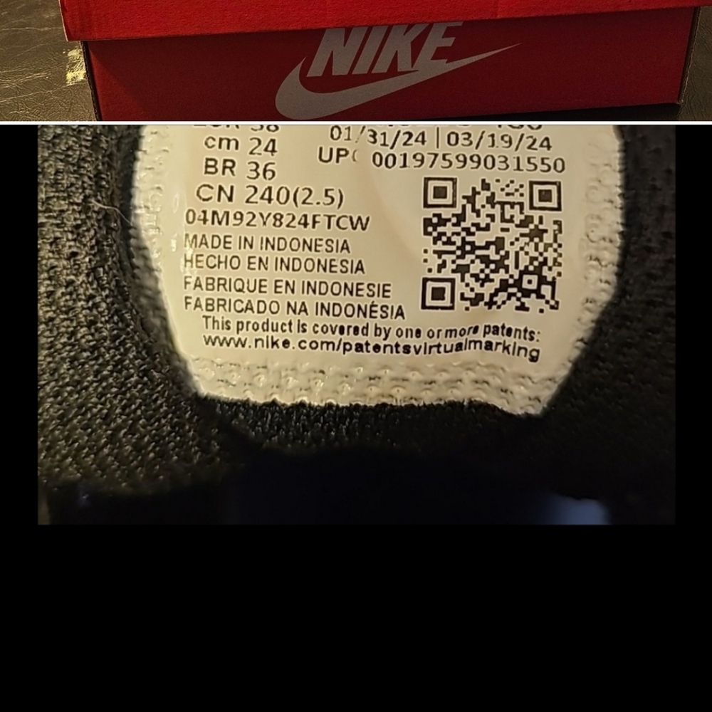 Nike Blue and Black Sneakers - Picture 4 of 4